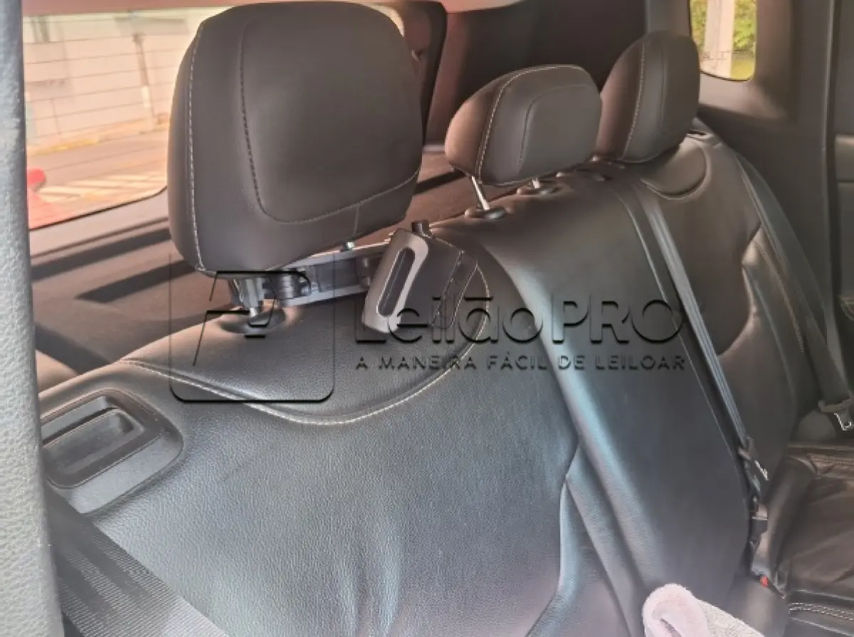 LOTE 001 - VEÍCULO JEEP/RENEGADE LNGTD AT