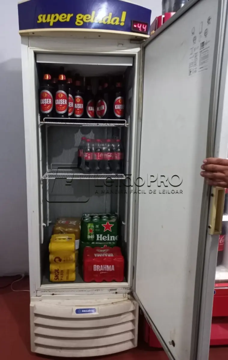 LOTE 004 - Cervejeira