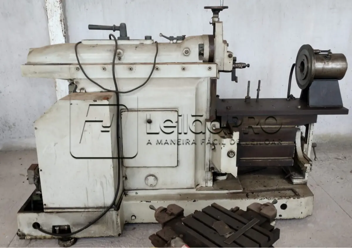 LOTE 004 - UMA PLAINA ROCCO 700/II