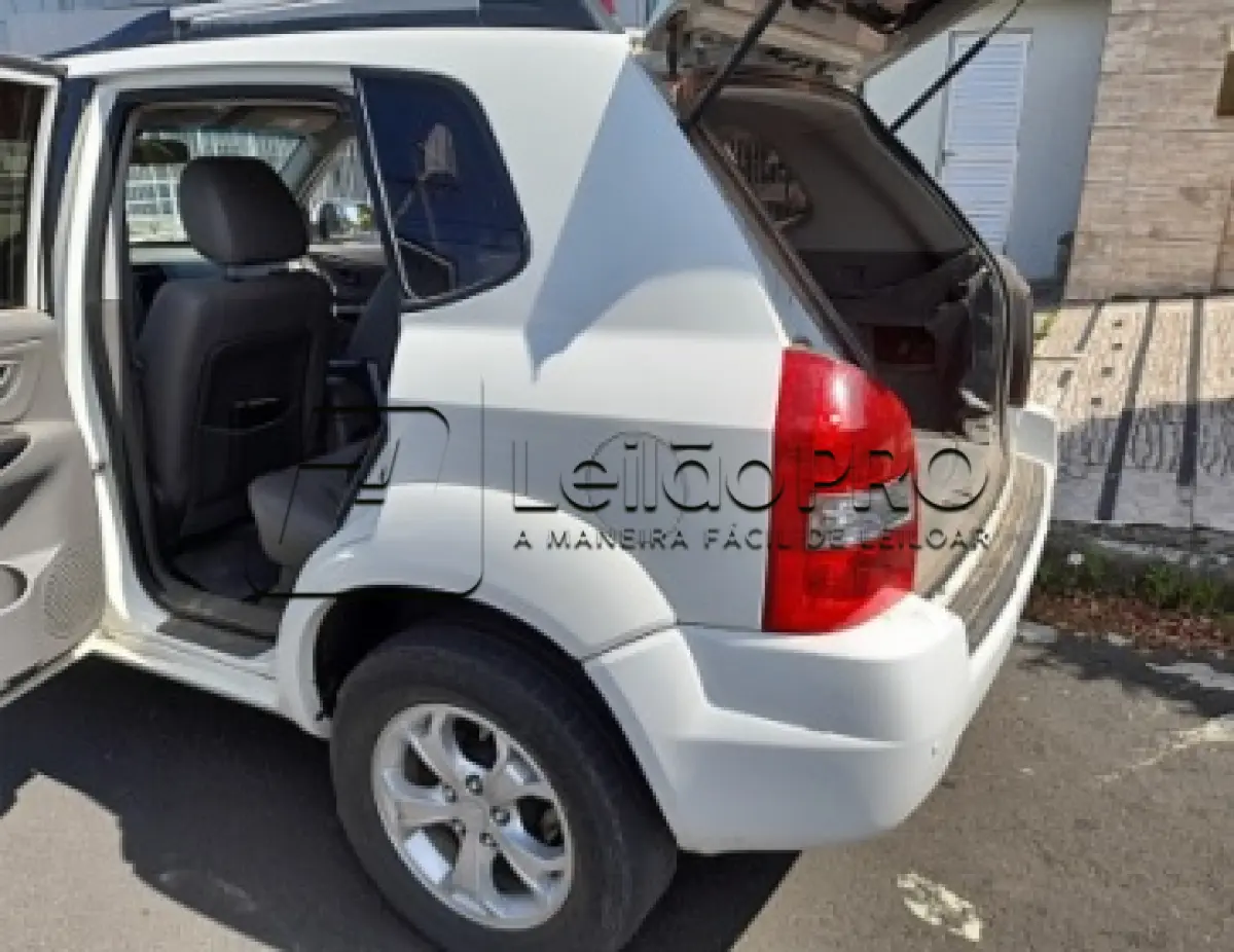 LOTE 001 - HYUNDAI/TUCSON GLSB