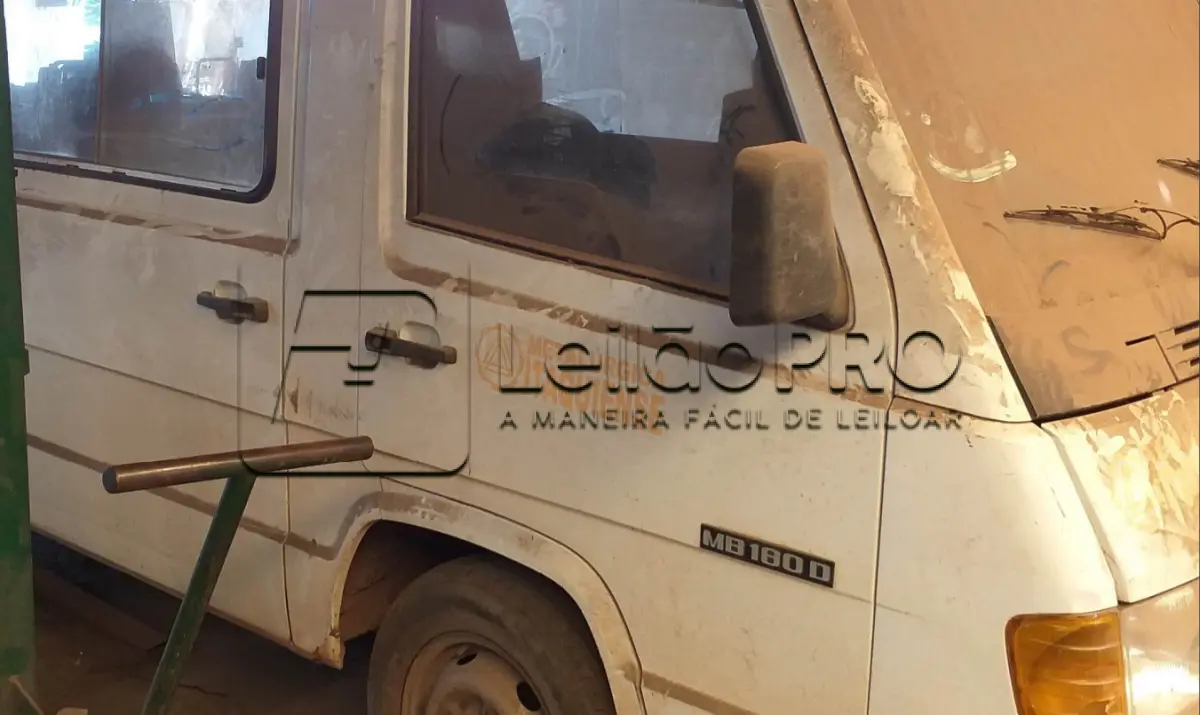 LOTE 001 - MICRO-ONIBUS I/MERCEDES BENZ MB 180D