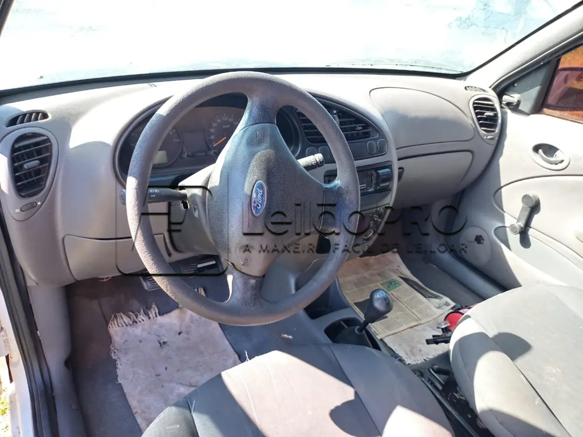 LOTE 002 - VEICULO FORD/COURIER 1.6 L