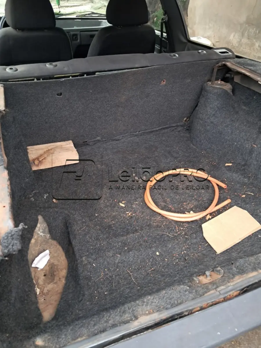 LOTE 001 - VW/PARATI GL 1.8