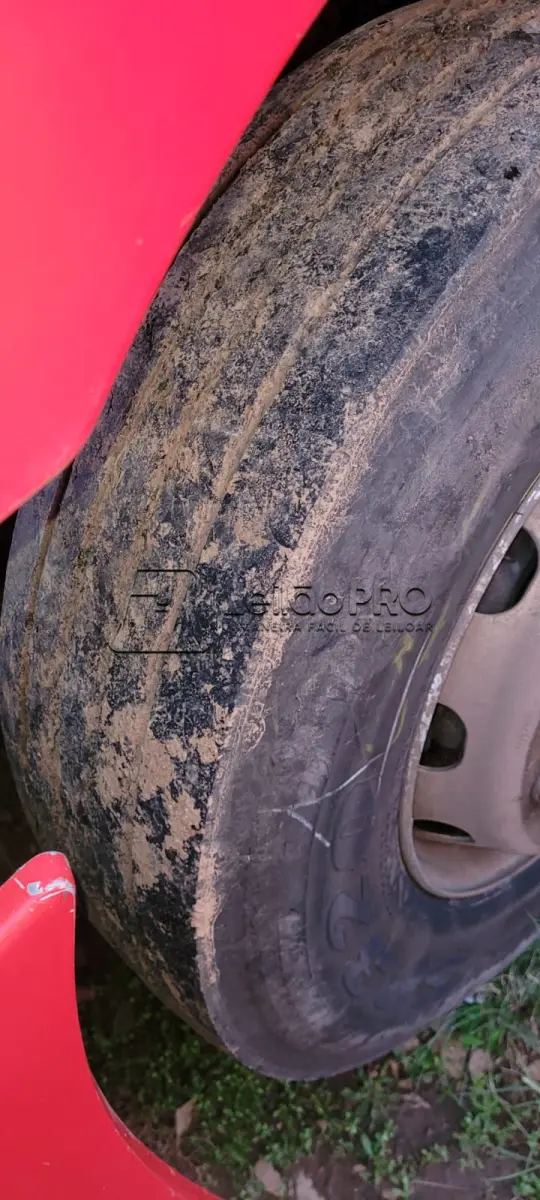 LOTE 001 - CAMINHÃO/TRATOR