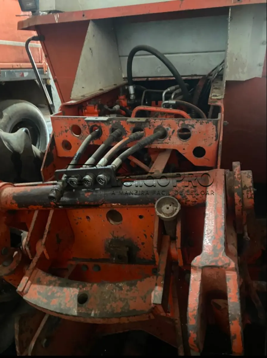 LOTE 001 - Trator marca Case 4490