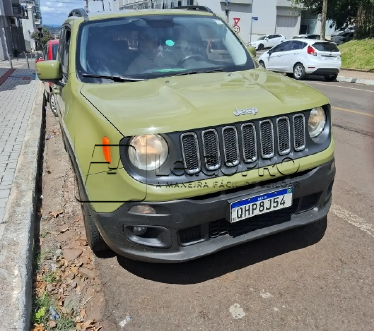 LOTE 001 - VEÍCULO JEEP/RENEGADE LNGTD AT