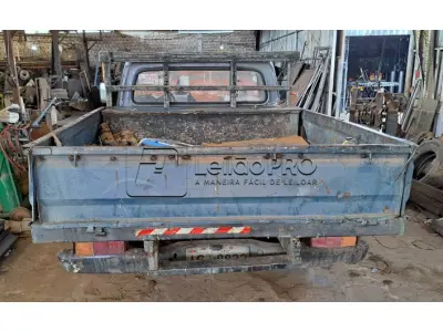LOTE 001 - CAMINHONETE FORD/F1000