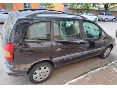 LOTE 001 - AUTOMOVEL GM/ZAFIRA CONFORT