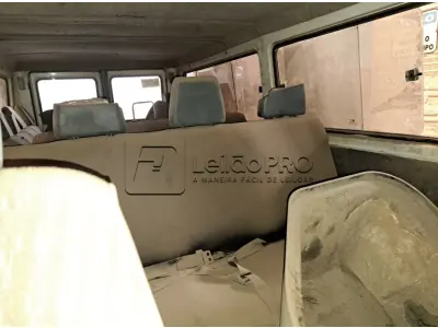 LOTE 001 - MICROÔNIBUS I/M.BENZ MB 180D
