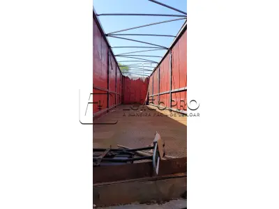 LOTE 001 - UMA CARRETA SEMI REBOQUE TIPO SAIDER