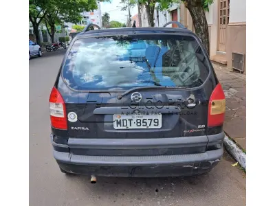 LOTE 001 - AUTOMOVEL GM/ZAFIRA CONFORT