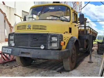 LOTE 001 - CAMINHÃO M.BENZ/L 1113