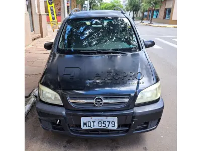 LOTE 001 - AUTOMOVEL GM/ZAFIRA CONFORT