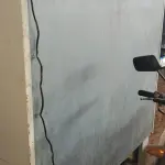 UM REFRIGERADOR MEDIA