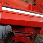 LOTE 001 - UMA COLHEITADEIRA MASSEY FERGUSON 6855 TURBO